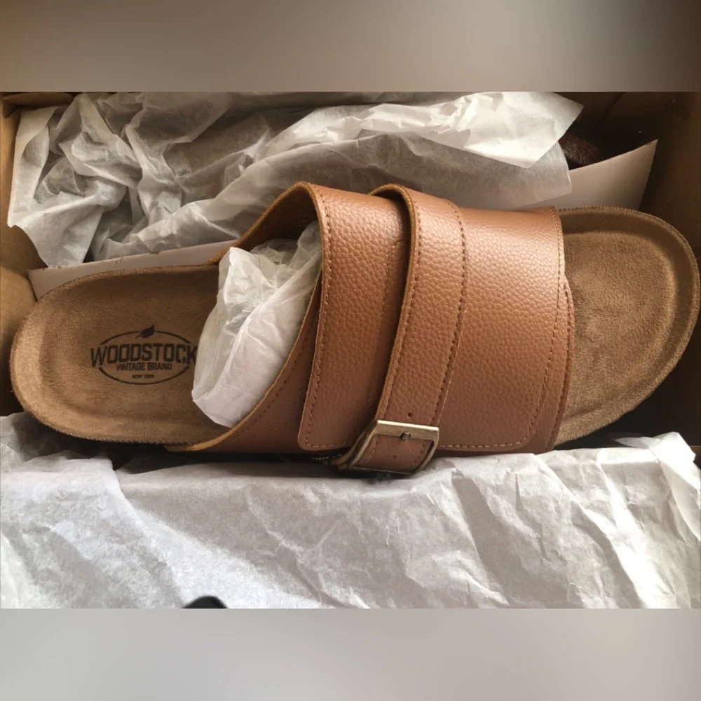 WOODSTOCK Mens Leather Sandals Size 12M Tan Color Skip On New